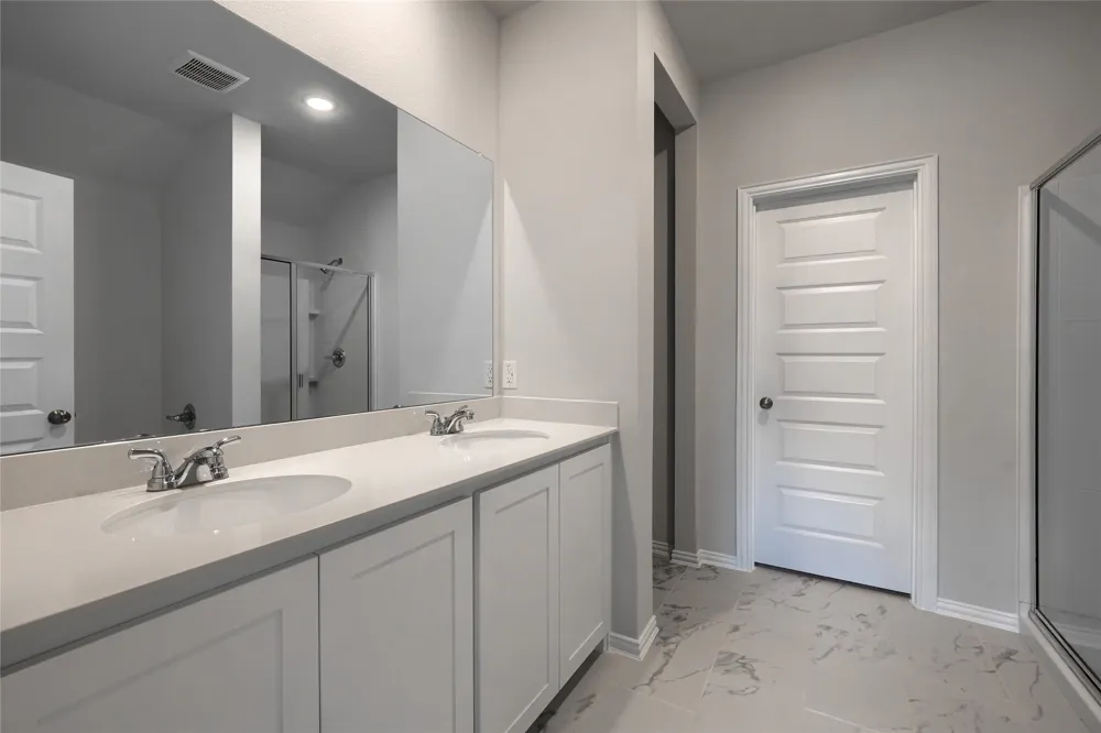 513 BROOK VIEW DRIVE Van Alstyne, TX 75495