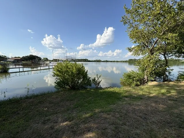 311 Shore Loop Bellevue, TX 76228