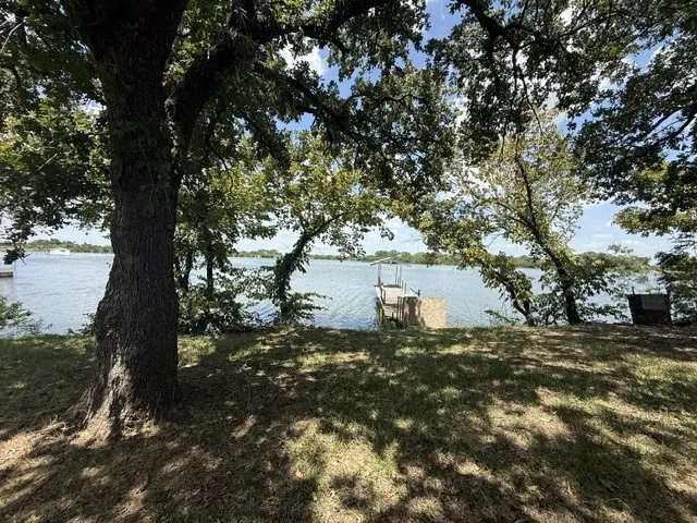 311 Shore Loop Bellevue, TX 76228