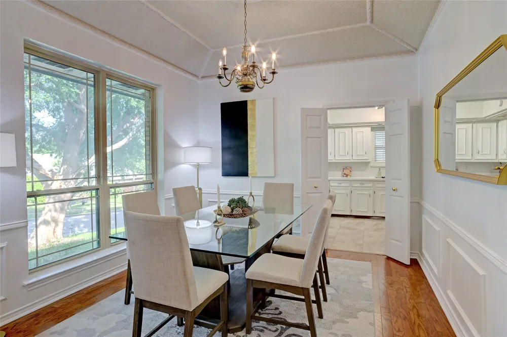 2918 Apple Valley Drive Garland, TX 75043