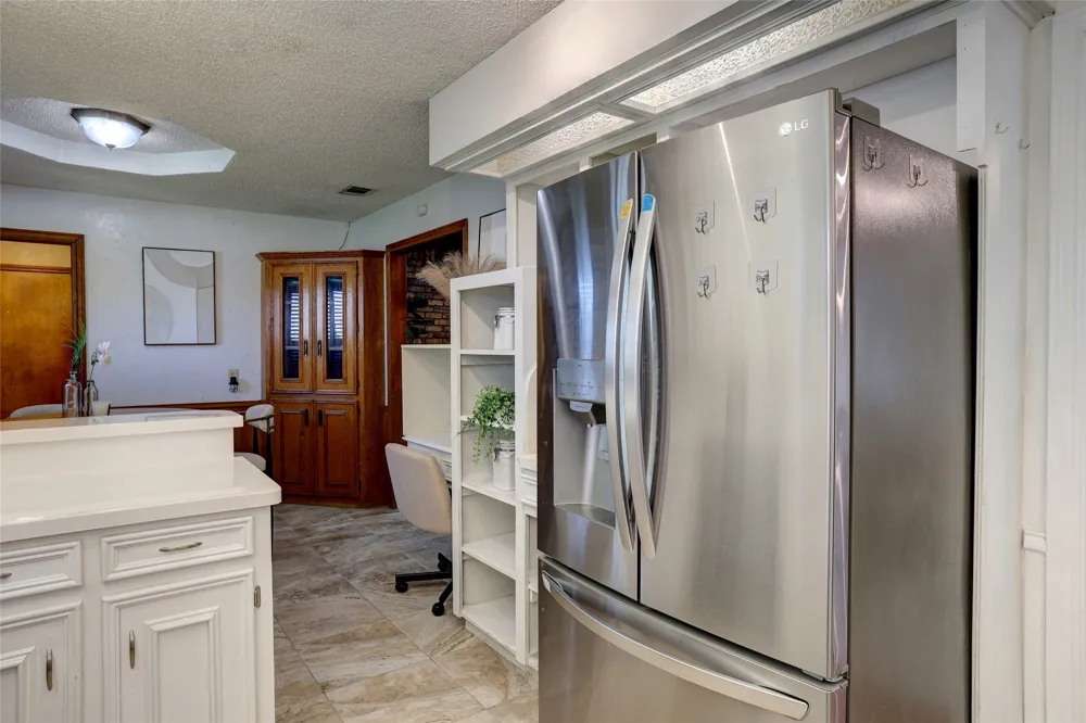 2918 Apple Valley Drive Garland, TX 75043