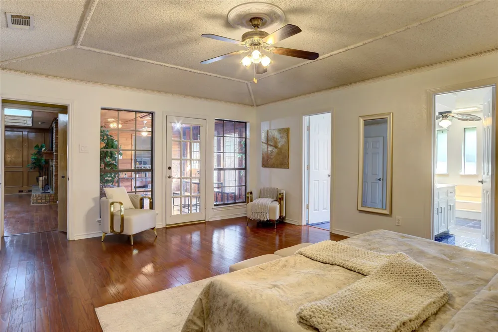 2918 Apple Valley Drive Garland, TX 75043