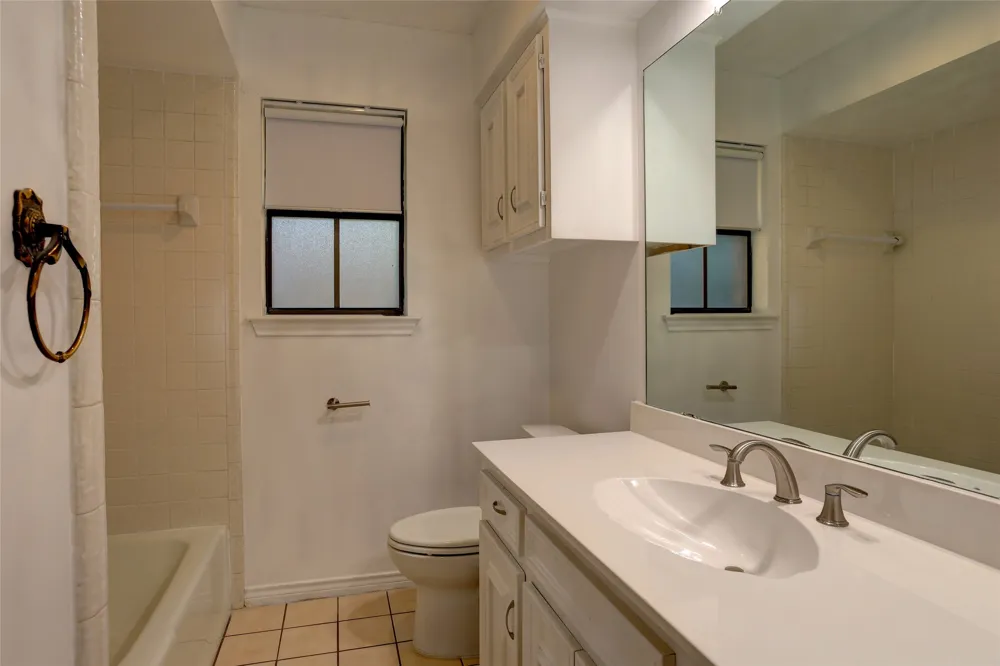 2918 Apple Valley Drive Garland, TX 75043