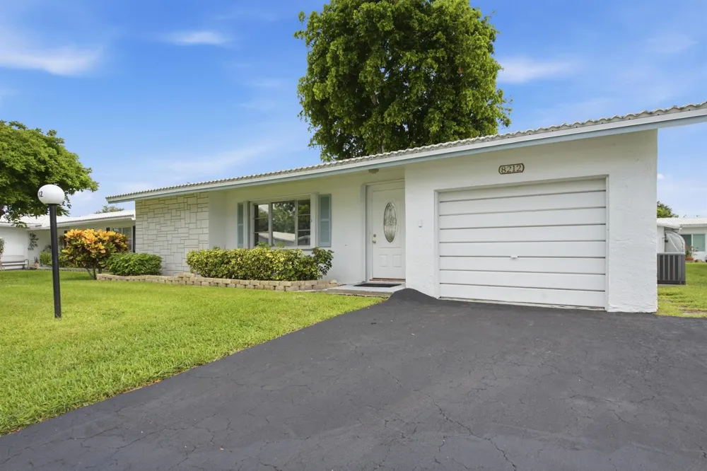8212 NW 12th Court Plantation, FL 33322