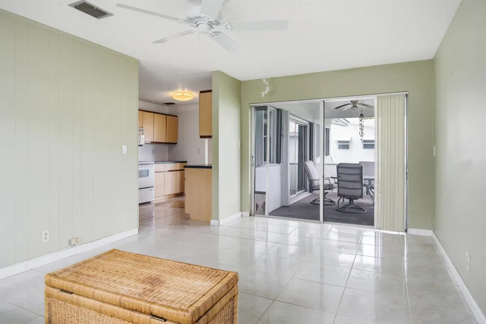 8212 NW 12th Court Plantation, FL 33322