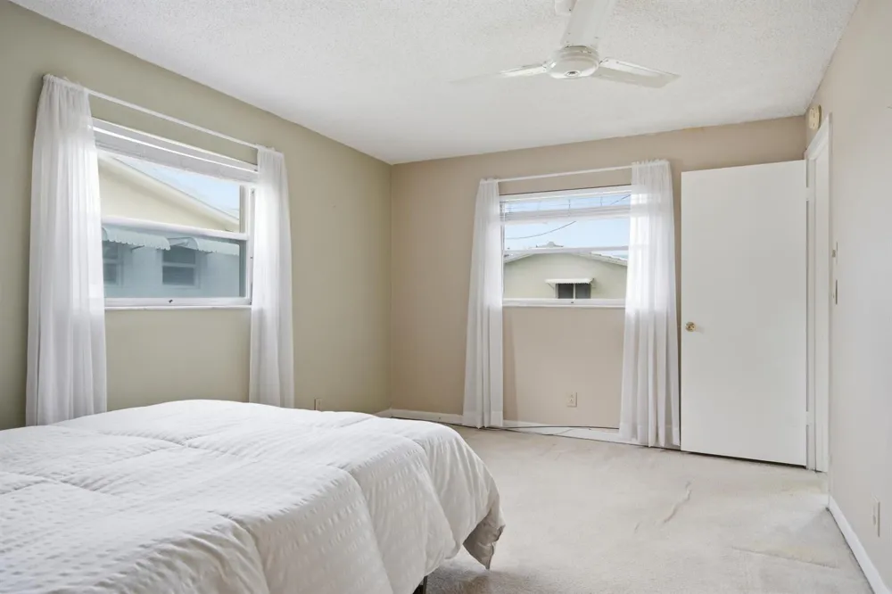 8212 NW 12th Court Plantation, FL 33322