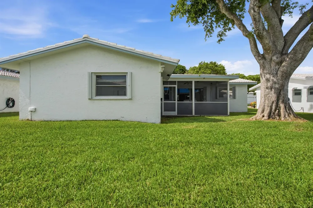 8212 NW 12th Court Plantation, FL 33322