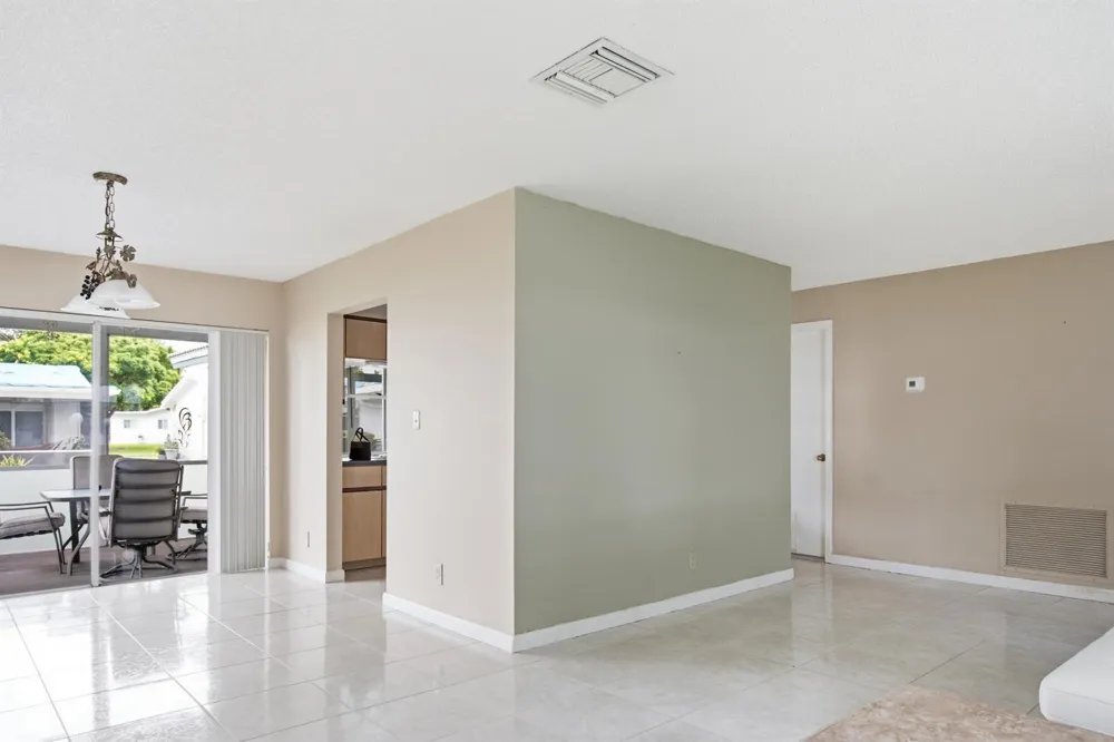 8212 NW 12th Court Plantation, FL 33322