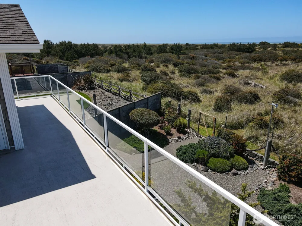 935 S Sand Dune Avenue SW Ocean Shores, WA 98569
