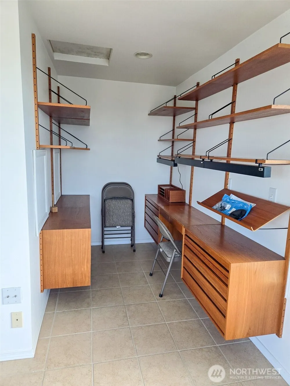 935 S Sand Dune Avenue SW Ocean Shores, WA 98569