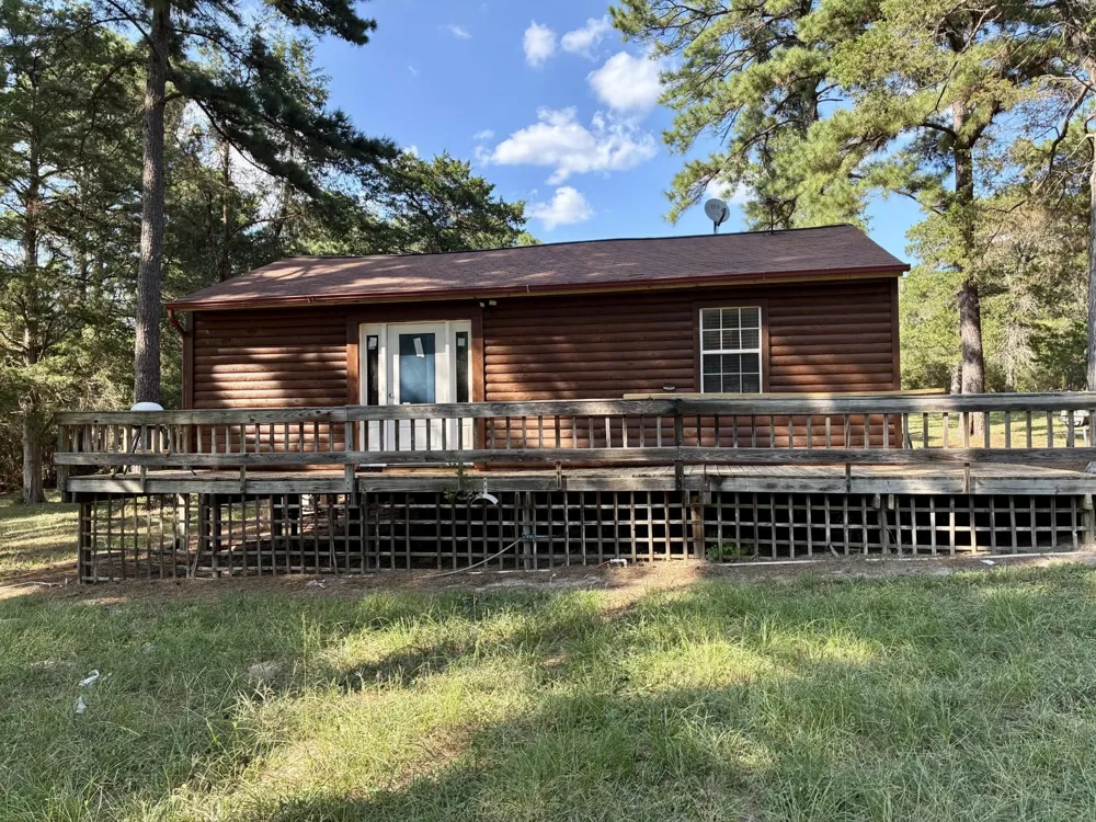 1052 Briar Crest Drive New Ulm, TX 78950