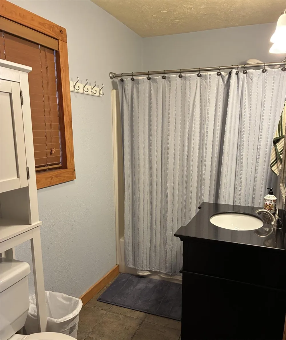 1052 Briar Crest Drive New Ulm, TX 78950