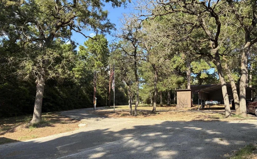 1052 Briar Crest Drive New Ulm, TX 78950
