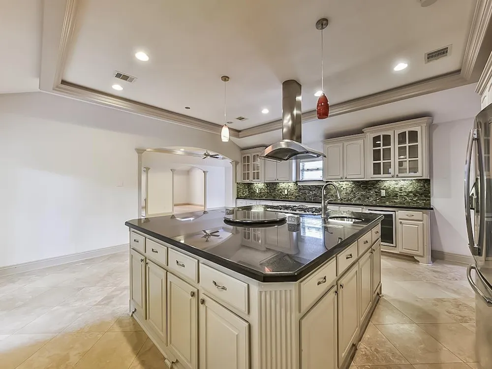 5238 Ariel Street Houston, TX 77096