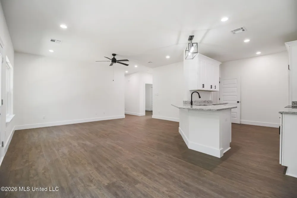 19545 Wallace Way Saucier, MS 39574