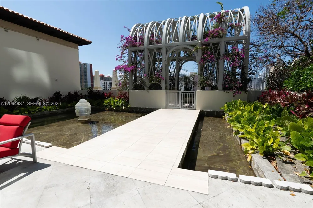 150 Sunny Isles Blvd #1-TH403 Sunny Isles Beach, FL 33160