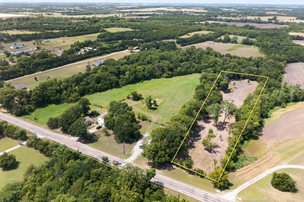 Fm 902 Howe, TX 75459
