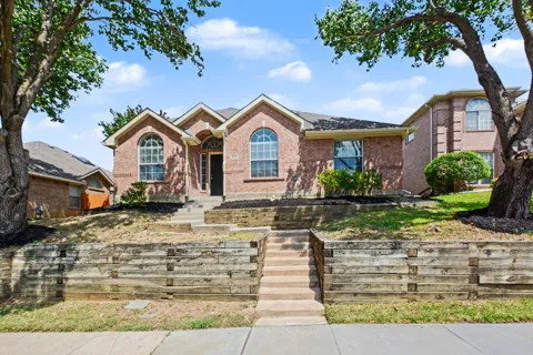 2033 Piedmont Drive