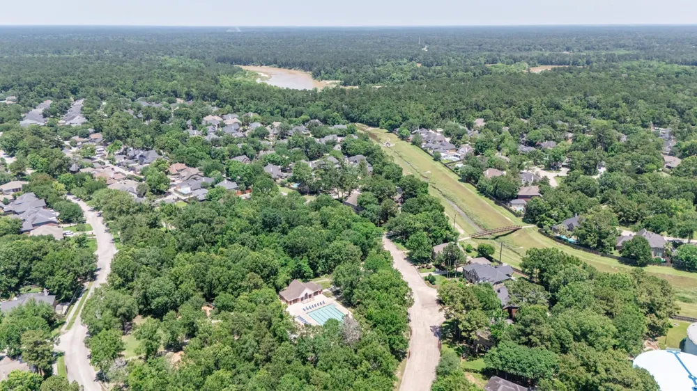 6105 Moody Pines Court Kingwood, TX 77345
