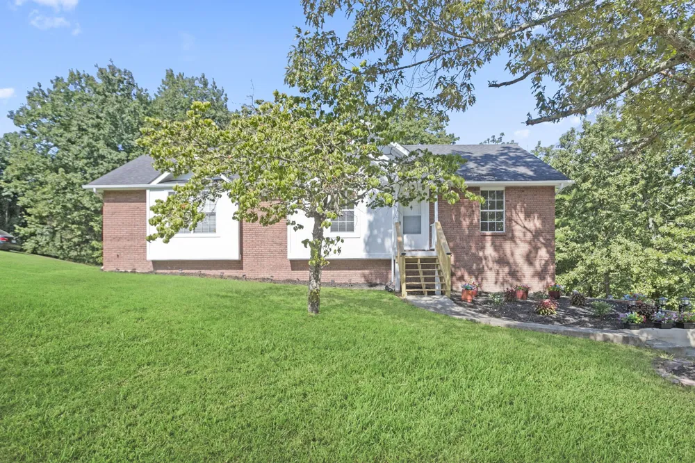 5819 Riley Rd Ooltewah, TN 37363