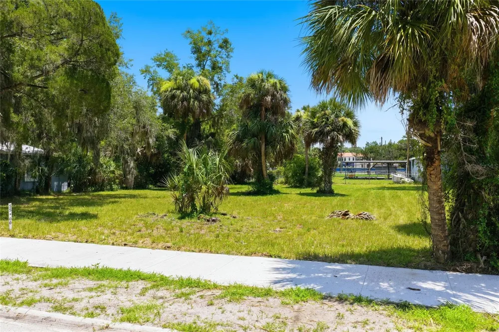 219 S 10TH STREET Palatka, FL 32177
