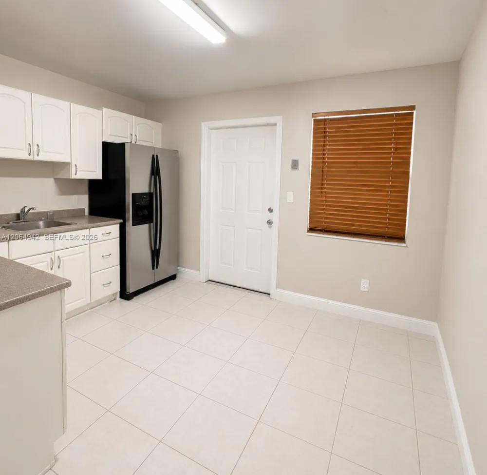 525 SW 78th Ct #525 Miami, FL 33144