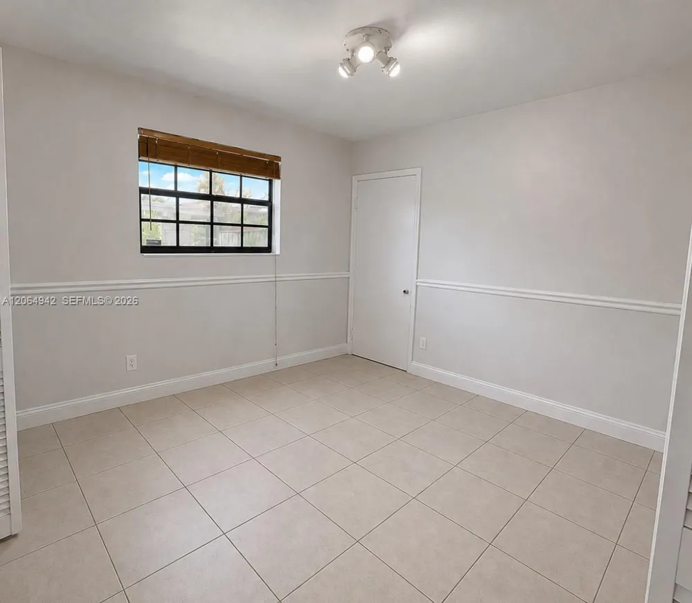 525 SW 78th Ct #525 Miami, FL 33144
