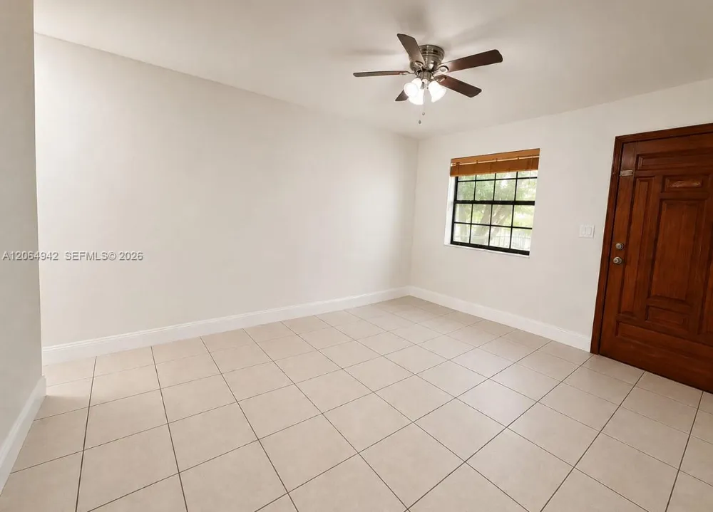 525 SW 78th Ct #525 Miami, FL 33144