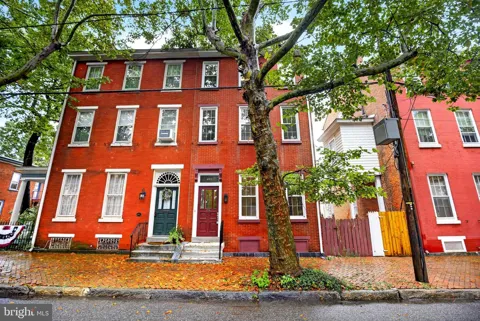 206 E UNION STREET