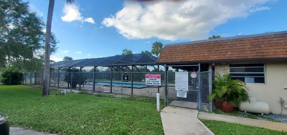 3124 US Highway 441 SE #J1 Okeechobee, FL 34974