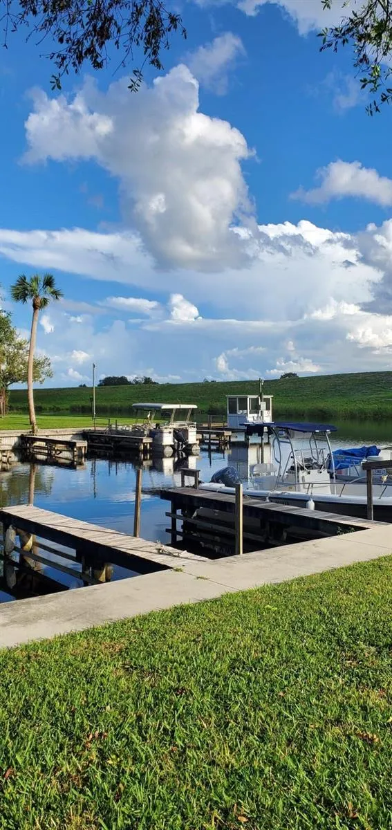 3124 US Highway 441 SE #J1 Okeechobee, FL 34974