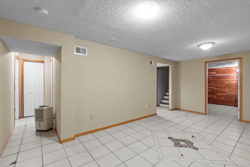 16249 Xenia Street NW Andover, MN 55304