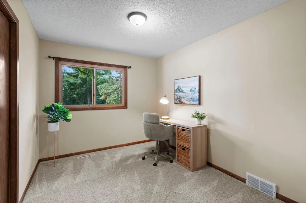 16249 Xenia Street NW Andover, MN 55304