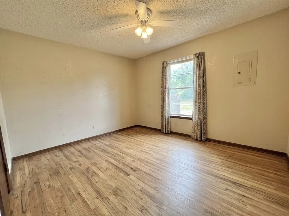 130 Calhoun Cove East Tawakoni, TX 75472