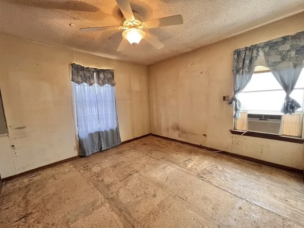 130 Calhoun Cove East Tawakoni, TX 75472