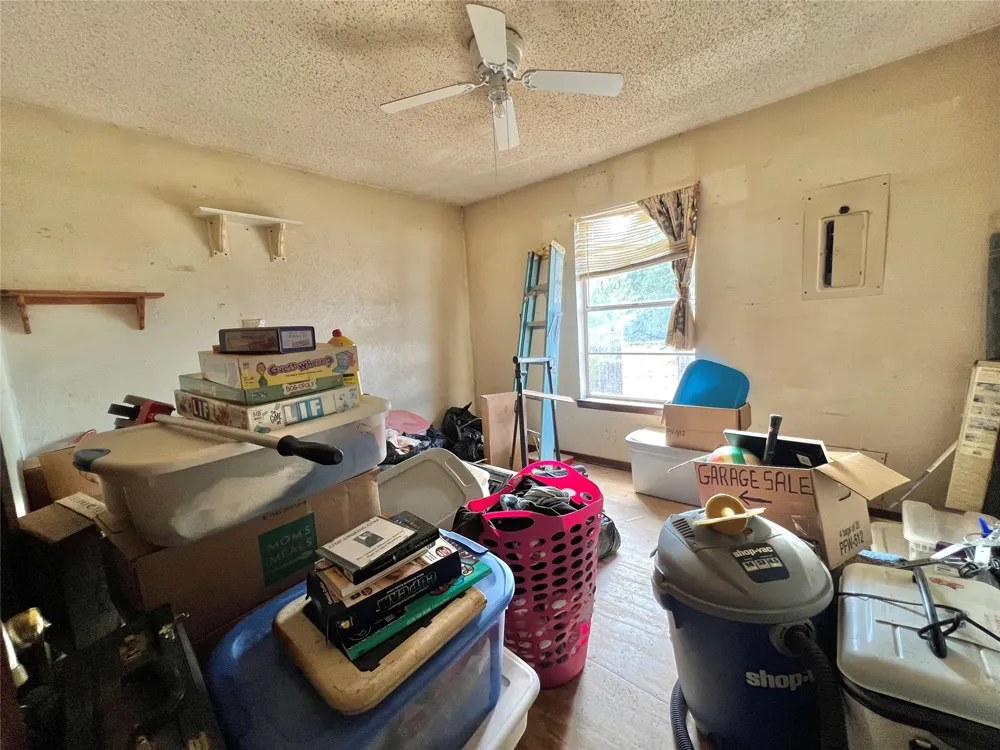 130 Calhoun Cove East Tawakoni, TX 75472