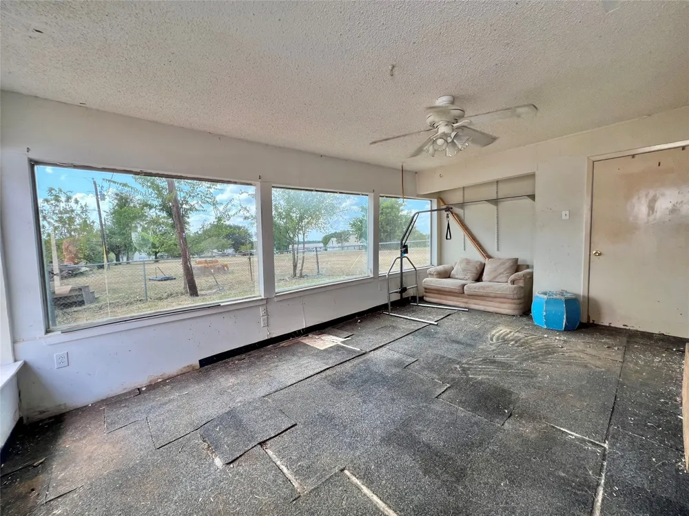 130 Calhoun Cove East Tawakoni, TX 75472