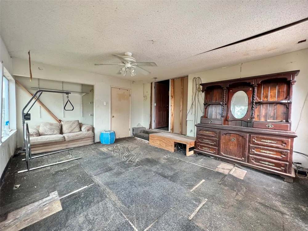 130 Calhoun Cove East Tawakoni, TX 75472