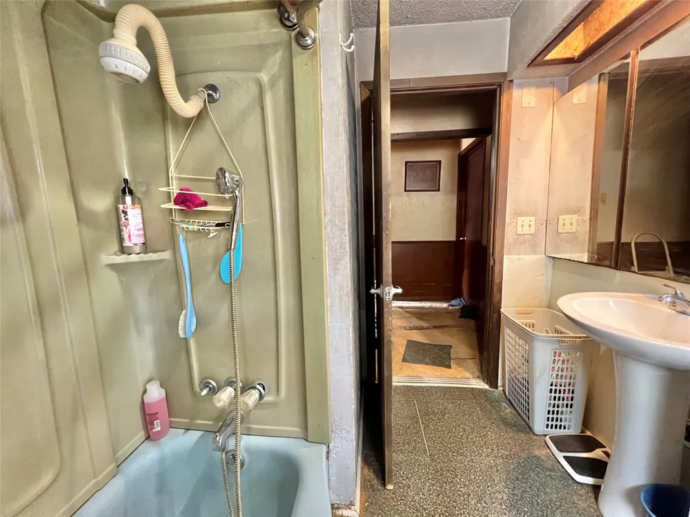 130 Calhoun Cove East Tawakoni, TX 75472