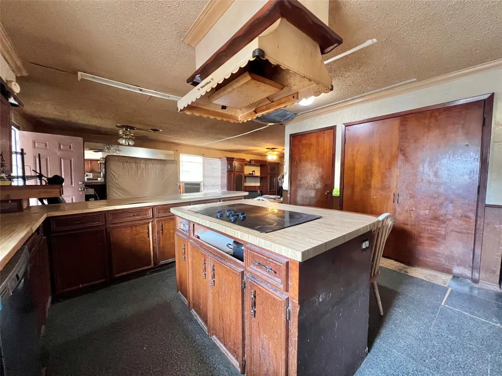 130 Calhoun Cove East Tawakoni, TX 75472