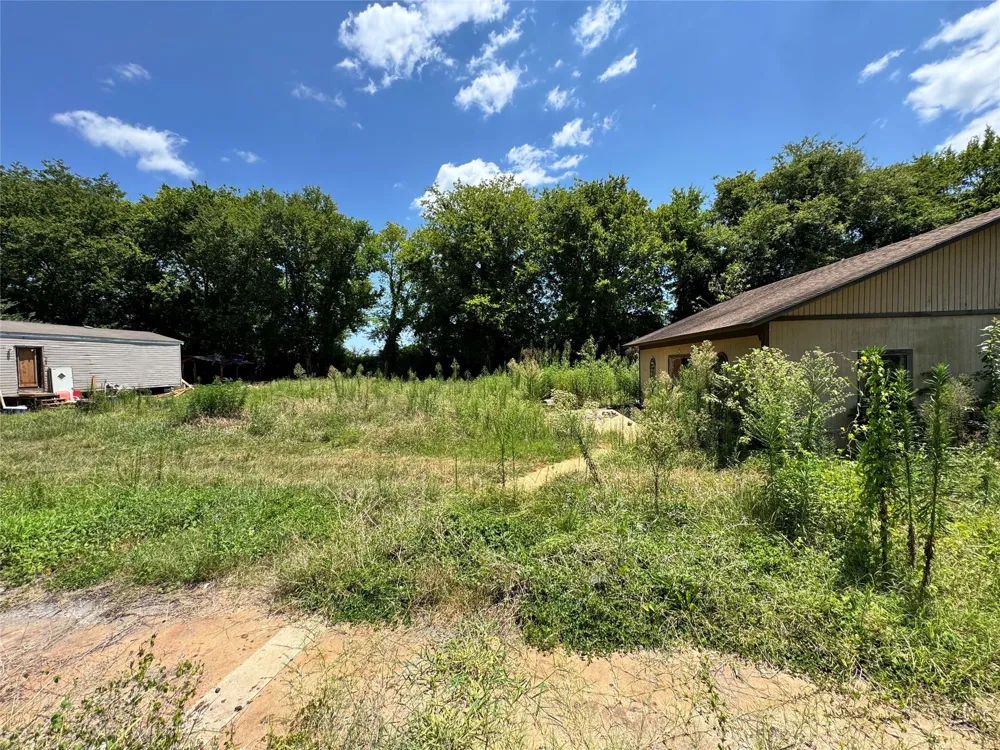 320 County Road 2031 Nacogdoches, TX 75961
