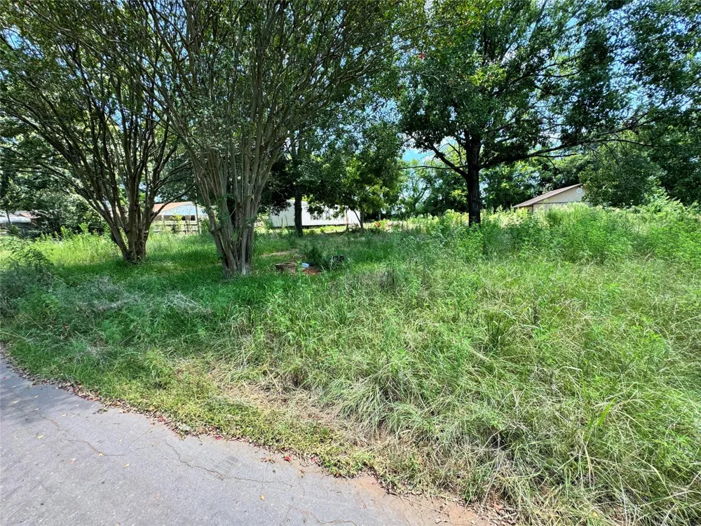 320 County Road 2031 Nacogdoches, TX 75961