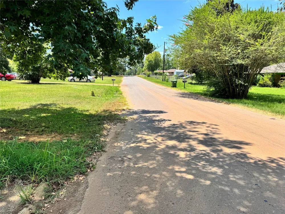 320 County Road 2031 Nacogdoches, TX 75961