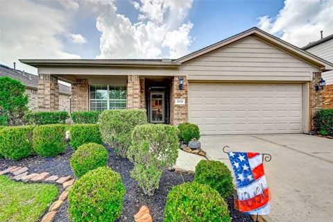 4519 Woodspring Glen Lane