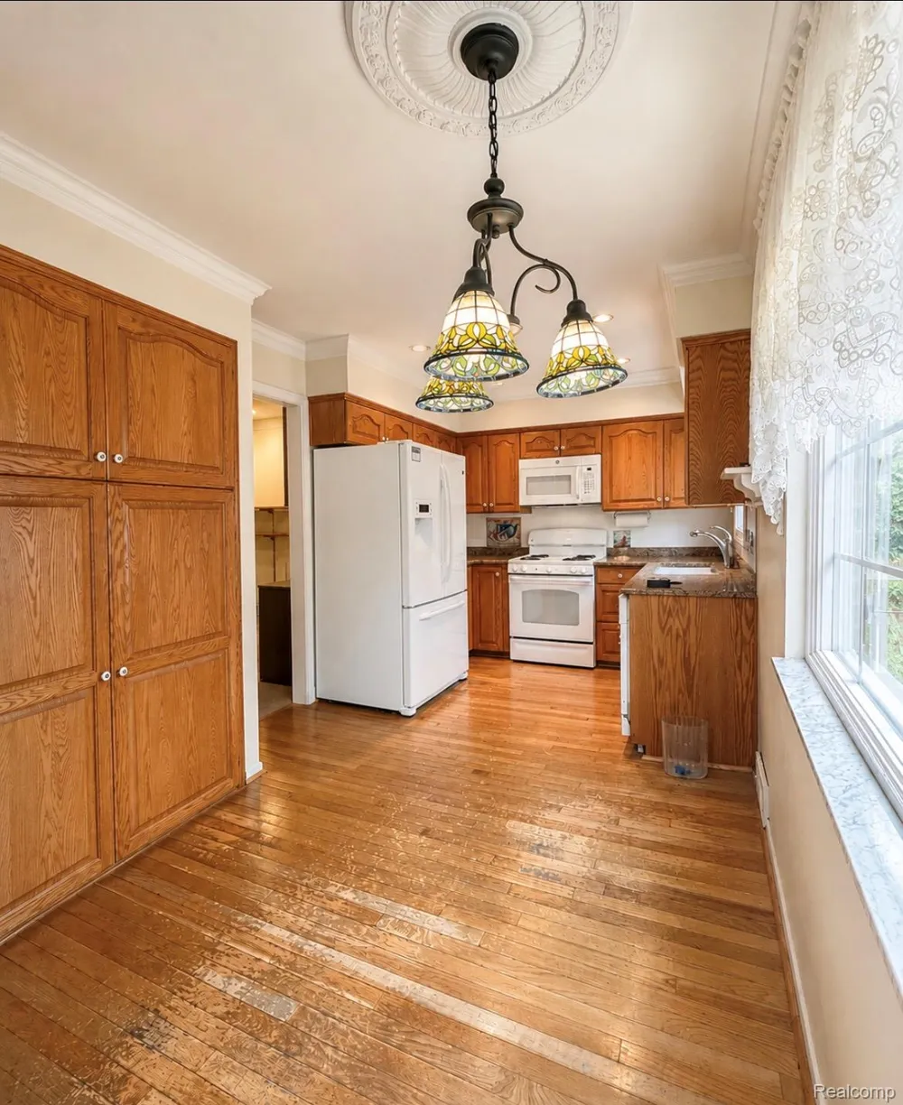 23901 Fordson Drive Dearborn City, MI 48124