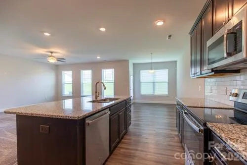 216 Crane Creek Way Lexington, NC 27295