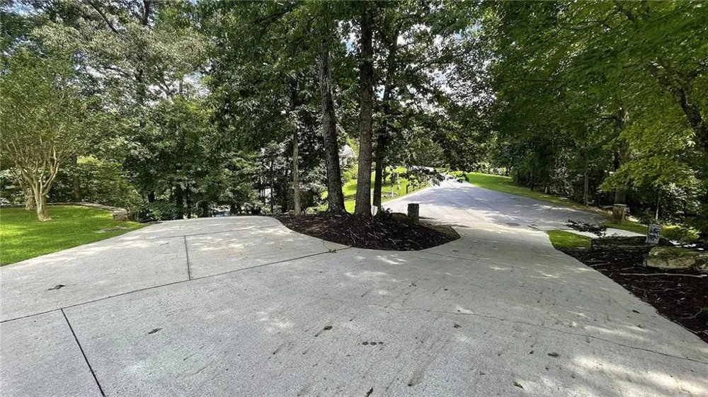 156 Thundering Waters Drive Cornelia, GA 30531