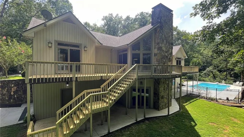156 Thundering Waters Drive Cornelia, GA 30531