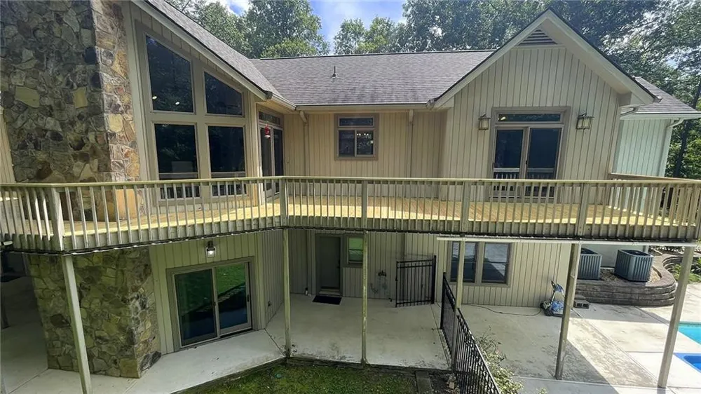 156 Thundering Waters Drive Cornelia, GA 30531