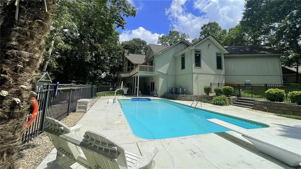 156 Thundering Waters Drive Cornelia, GA 30531